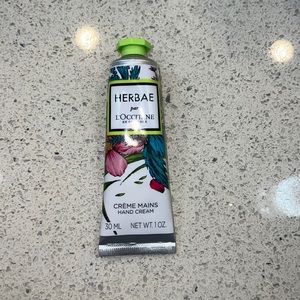 L’Occitane Herbae hand cream